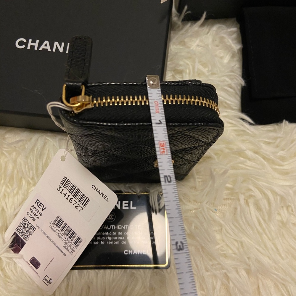 Chanel Classic Zipped Coin Purse - Picture 16 of 16